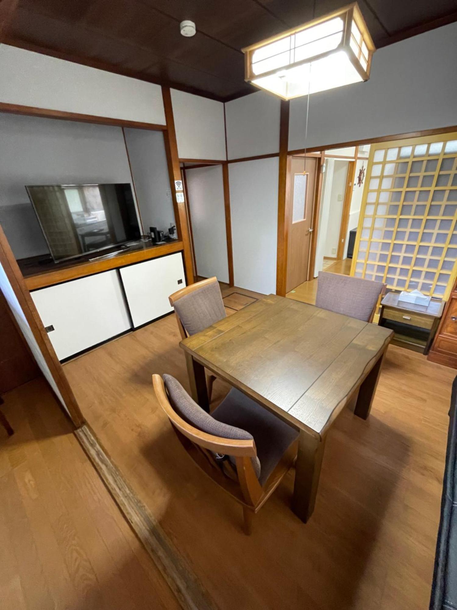 Apartment In Front Of Station 3br Big Yard House *